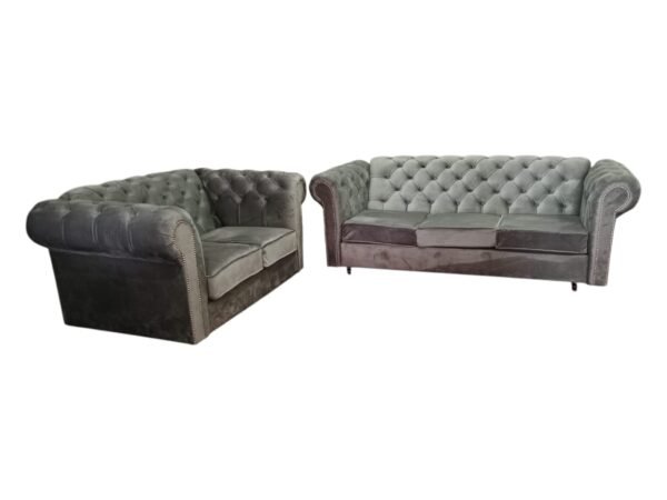 Elegant Chesterfield Sofa Set